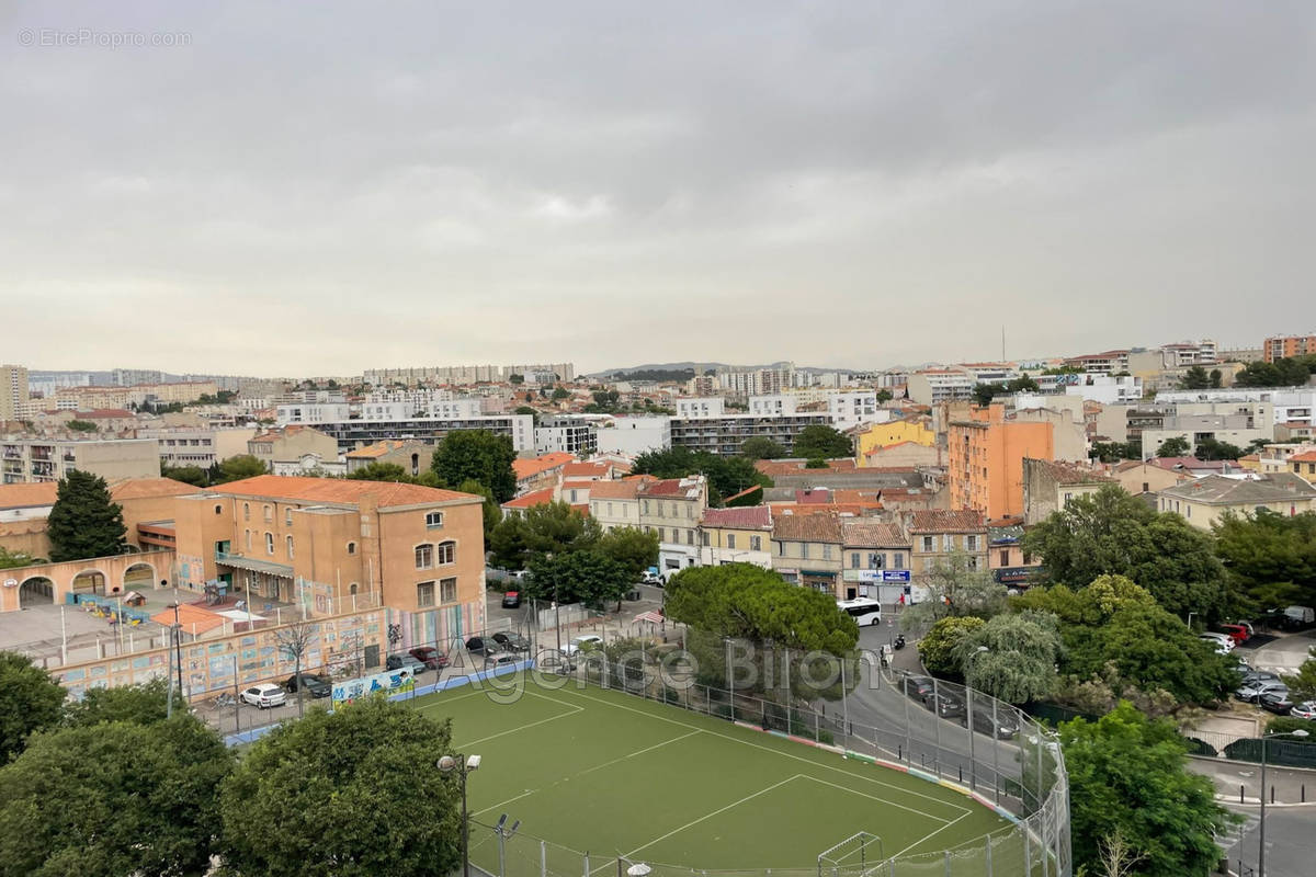 Appartement à MARSEILLE-3E