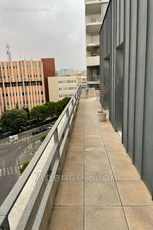 Appartement à MARSEILLE-3E