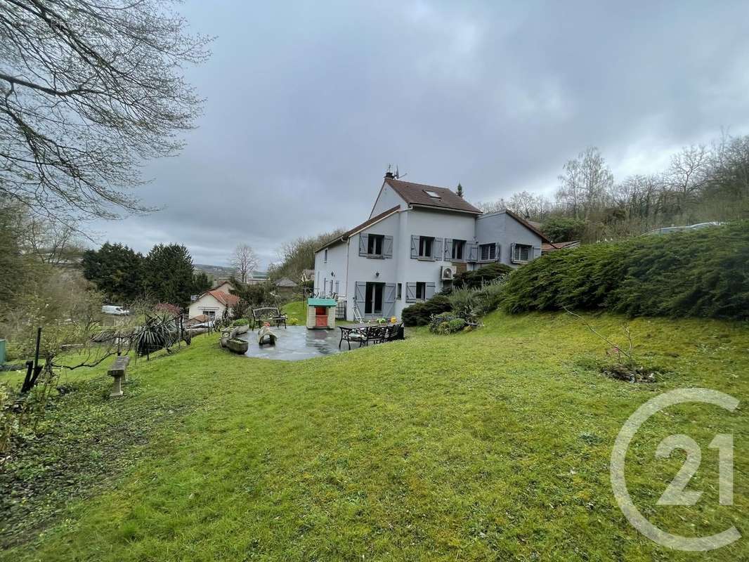 Maison à BONNIERES-SUR-SEINE