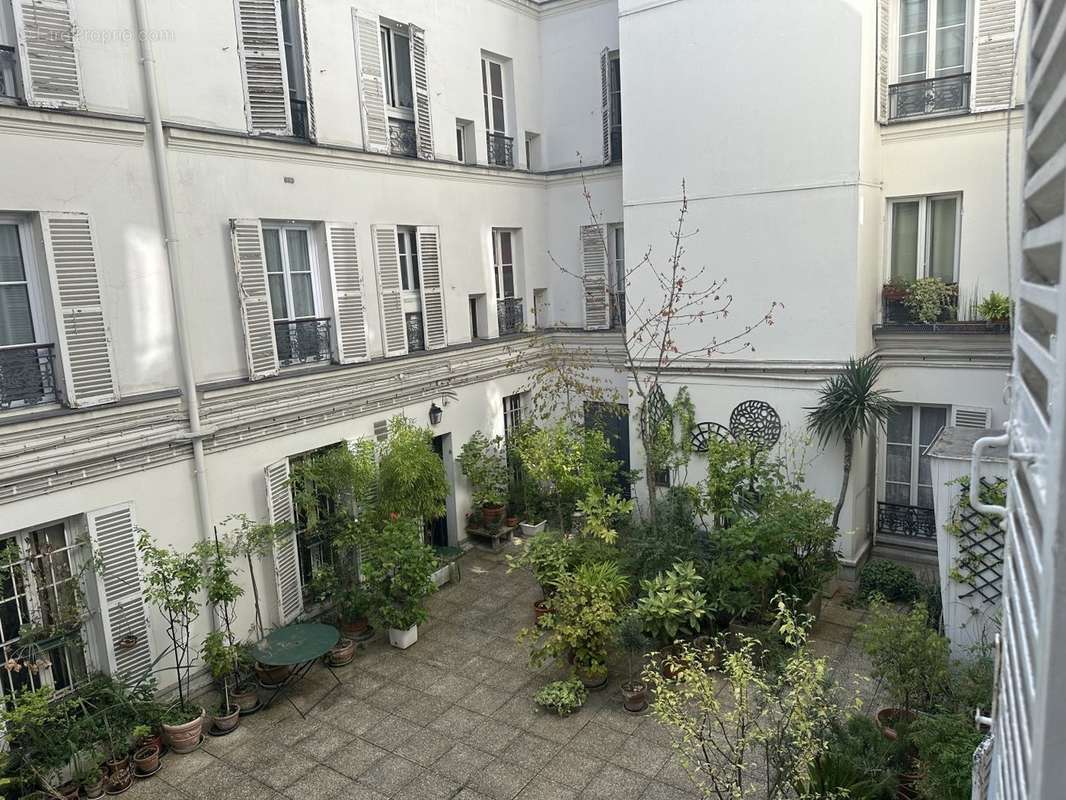 Appartement a louer paris-14e-arrondissement - 4 pièce(s) - 97 m2 - Surfyn