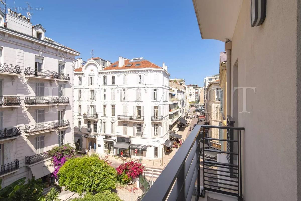 Appartement à CANNES