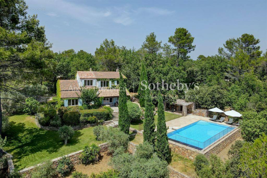 Maison à SAINT-MAXIMIN-LA-SAINTE-BAUME