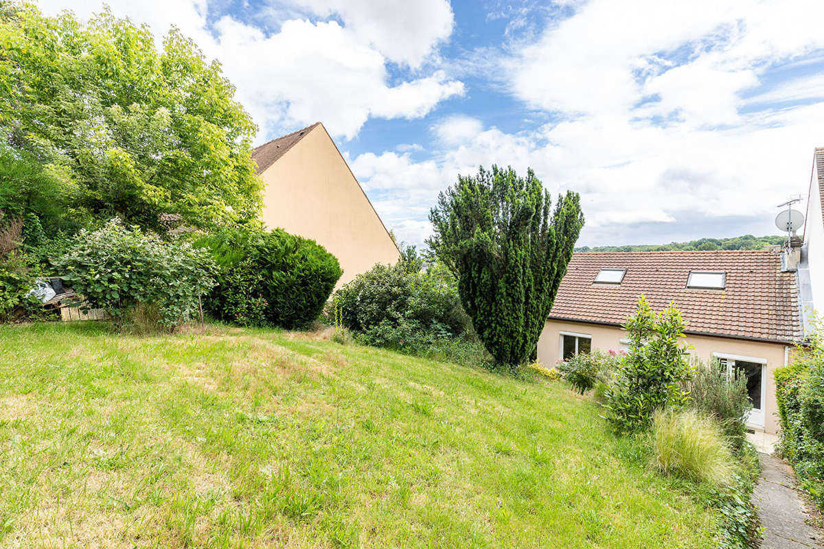 Maison à VAUHALLAN