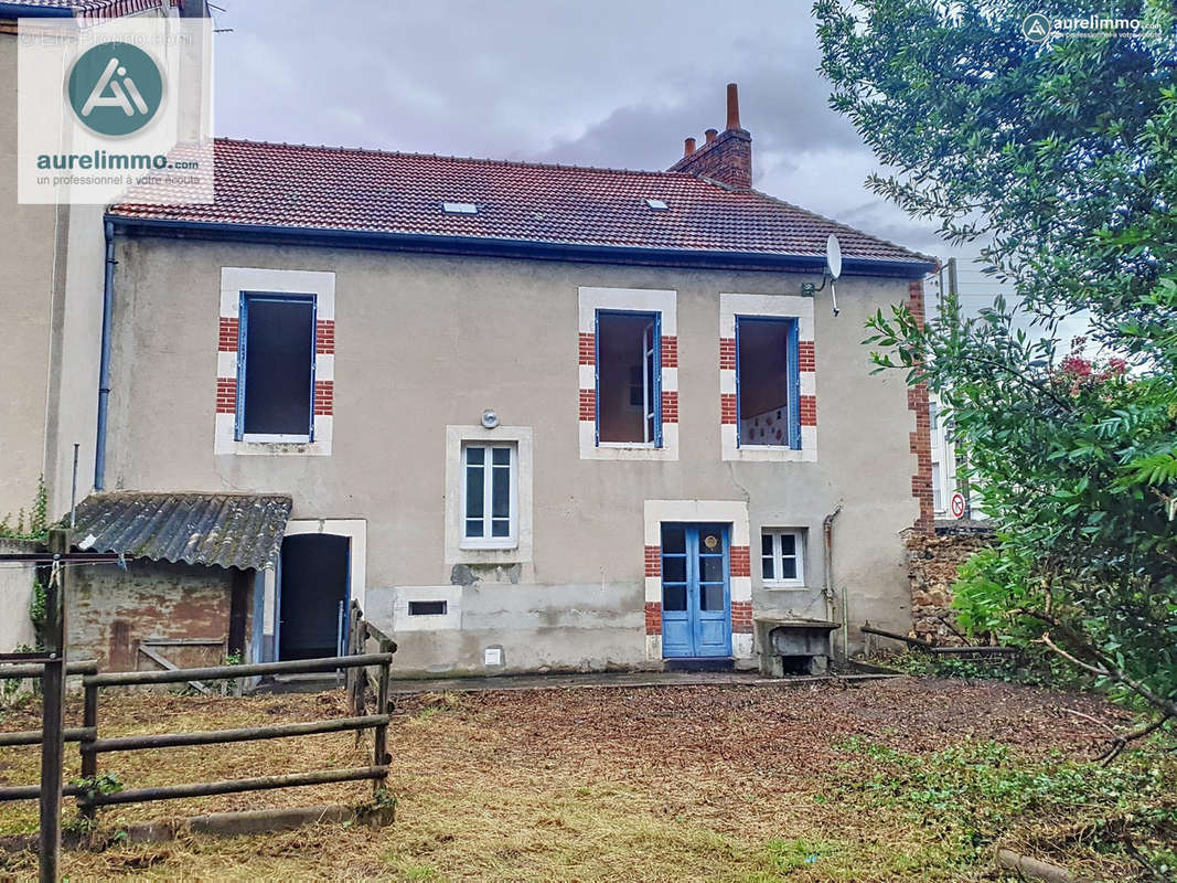 façade arrière - Maison à MONTLUCON