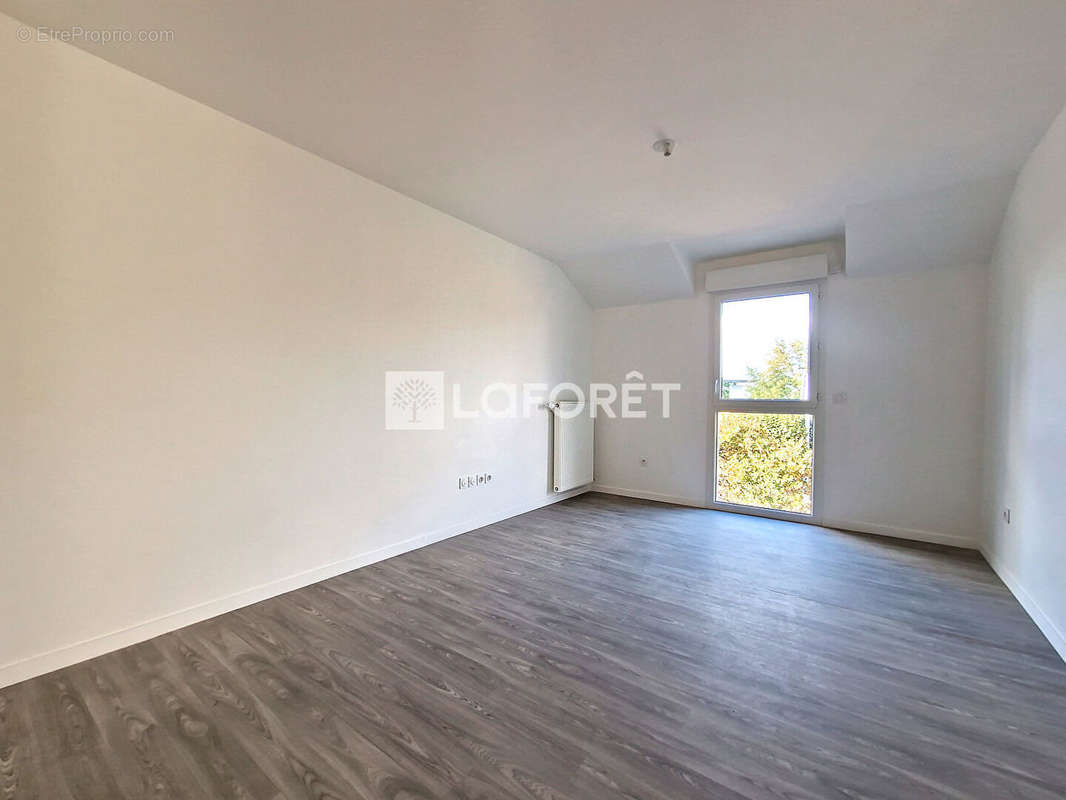 Appartement à MOISSY-CRAMAYEL