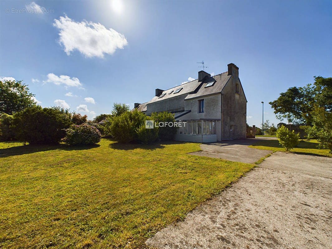 Maison à PLOGONNEC