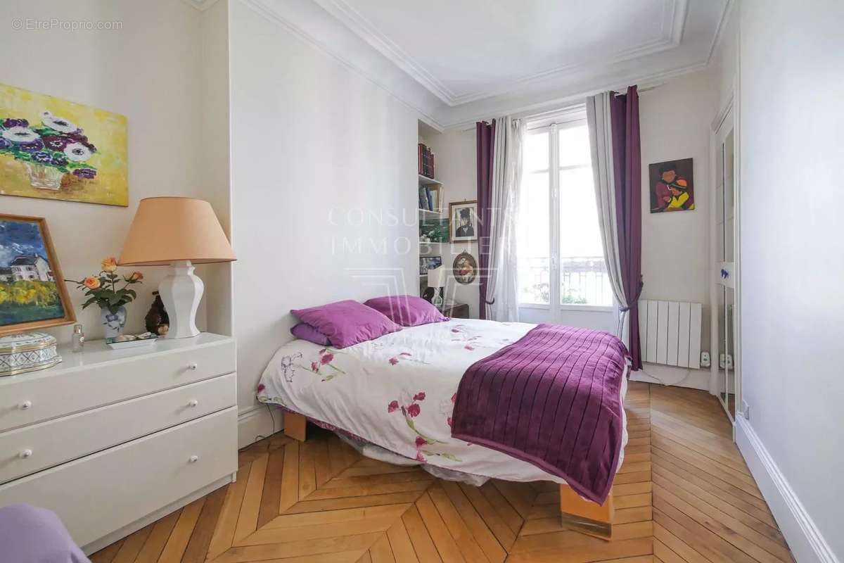 Appartement à NEUILLY-SUR-SEINE