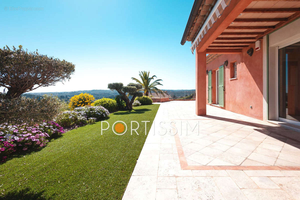 Maison à CAGNES-SUR-MER