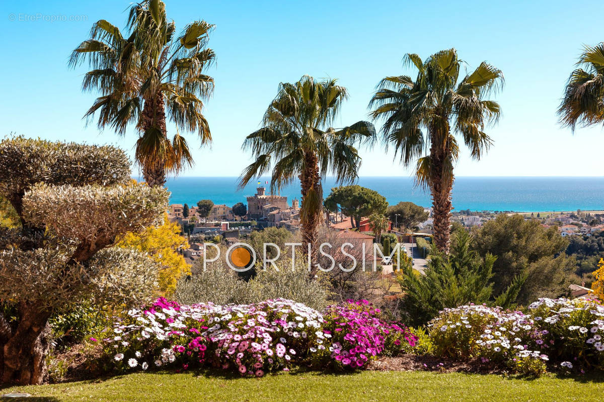 Maison à CAGNES-SUR-MER