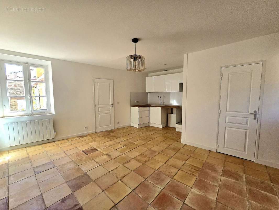 Appartement à BORMES-LES-MIMOSAS