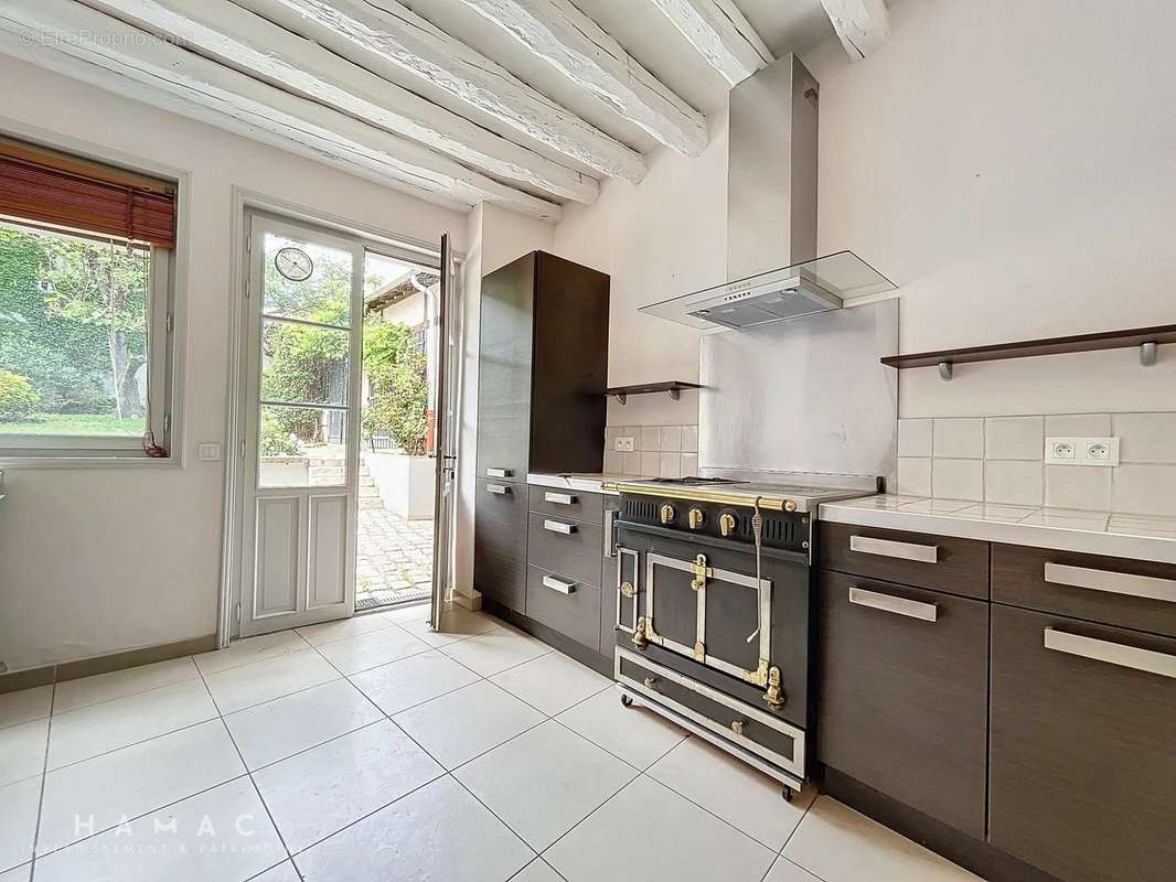 Appartement à SAINTE-FOY-LES-LYON