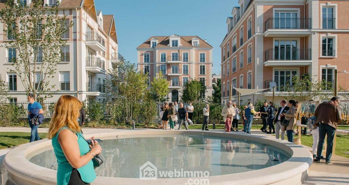 Appartement à LE BLANC-MESNIL