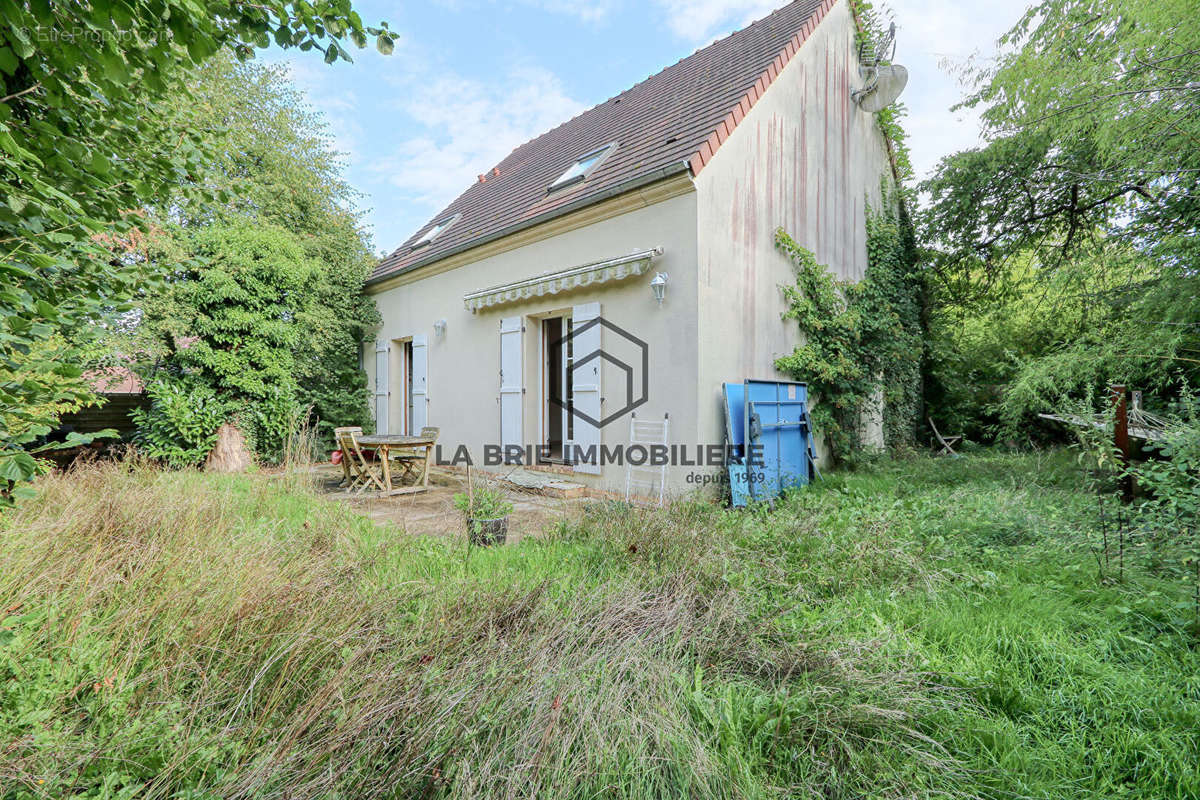 Maison à VILLECRESNES