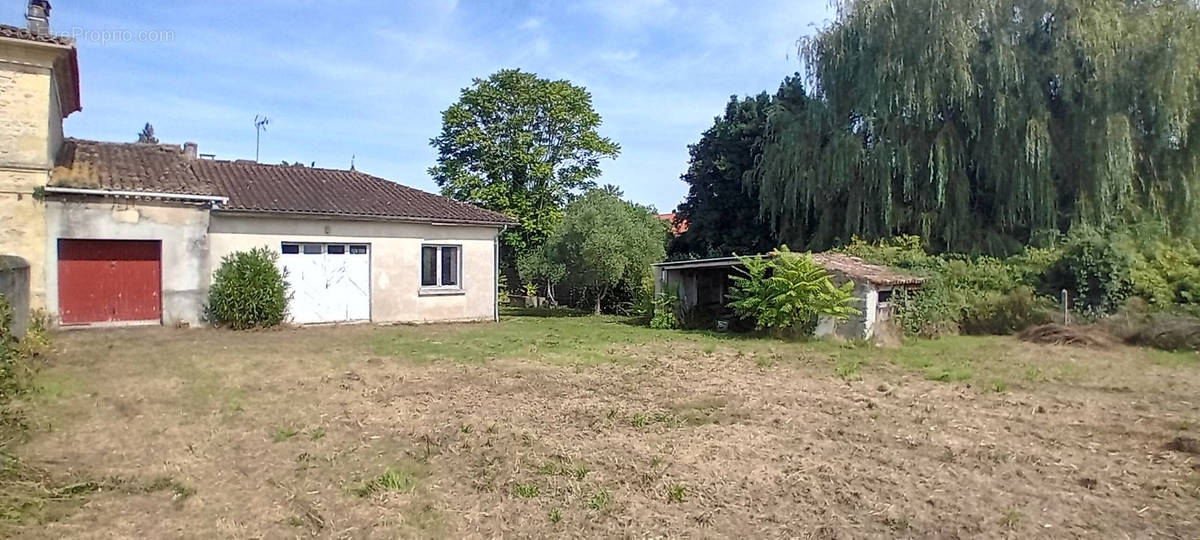 Maison à BLAYE