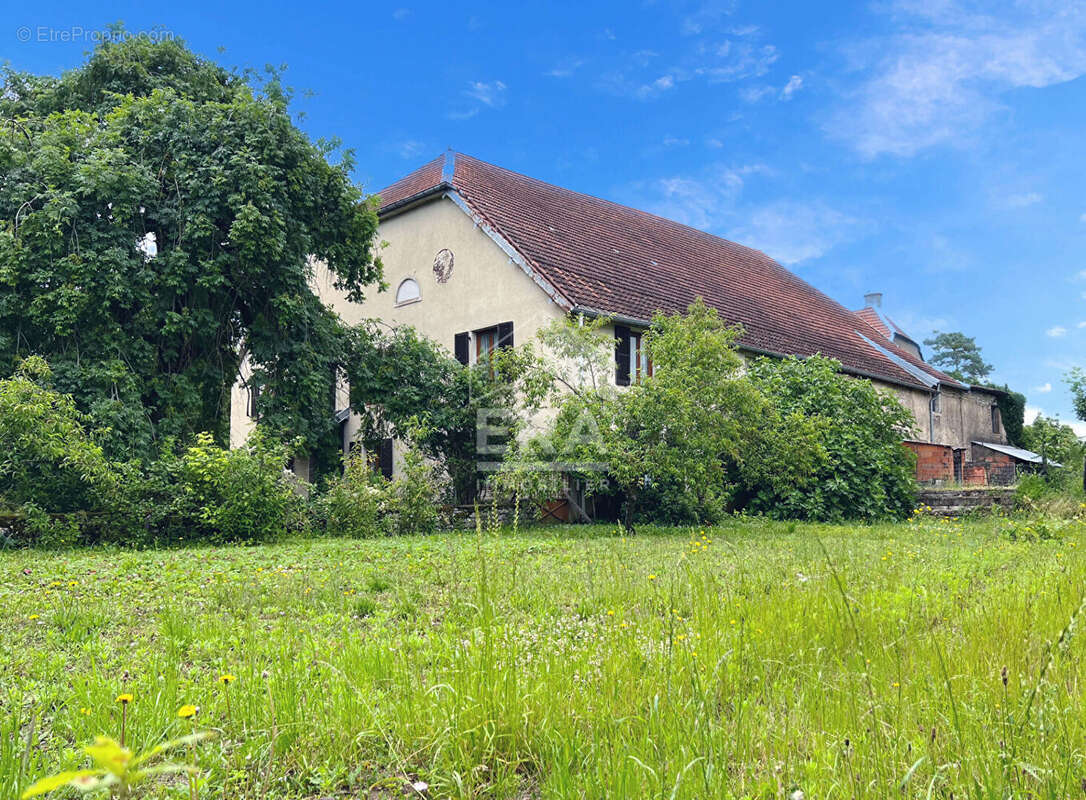 Maison à MARNAY