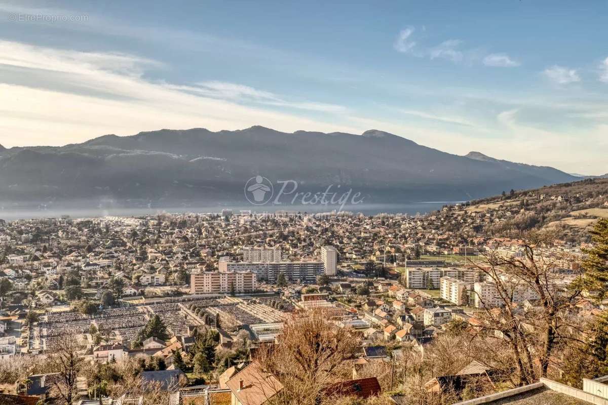 Appartement à AIX-LES-BAINS