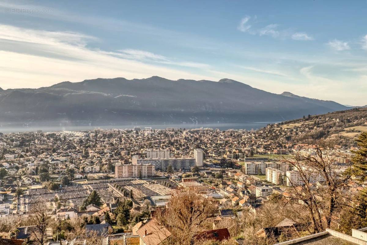 Appartement à AIX-LES-BAINS