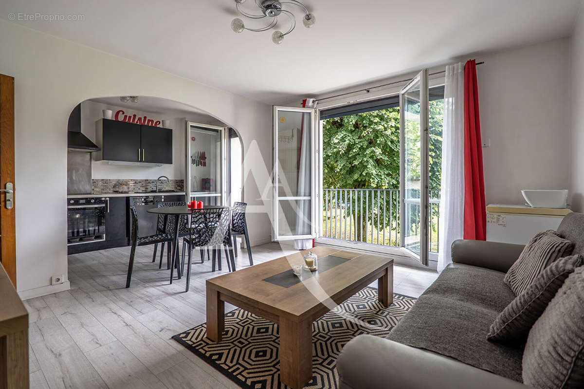 Appartement à LIMEIL-BREVANNES