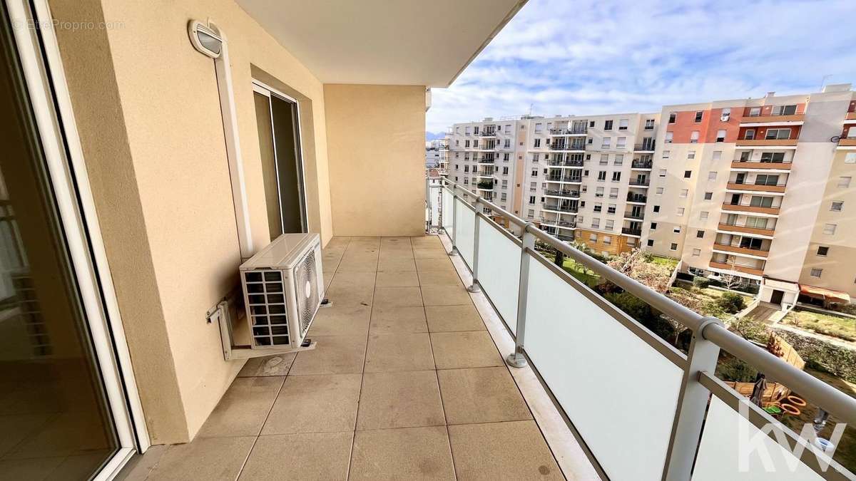 Appartement à MARSEILLE-8E