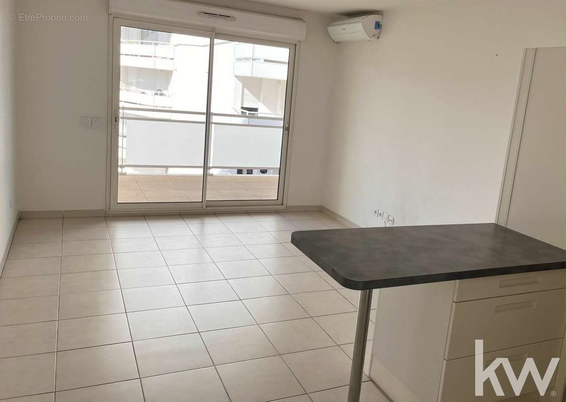 Appartement à MARSEILLE-8E