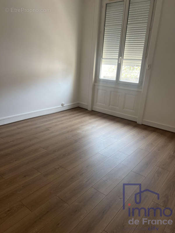 Appartement à SAINT-ETIENNE