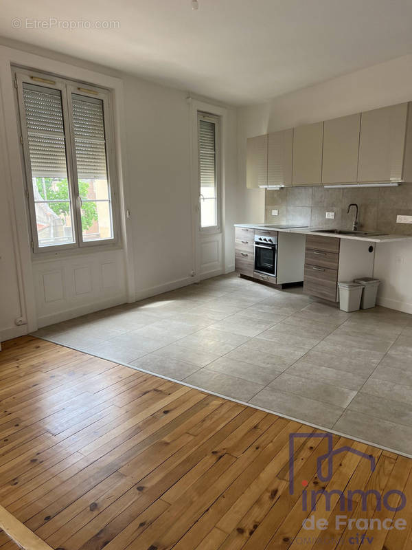 Appartement à SAINT-ETIENNE