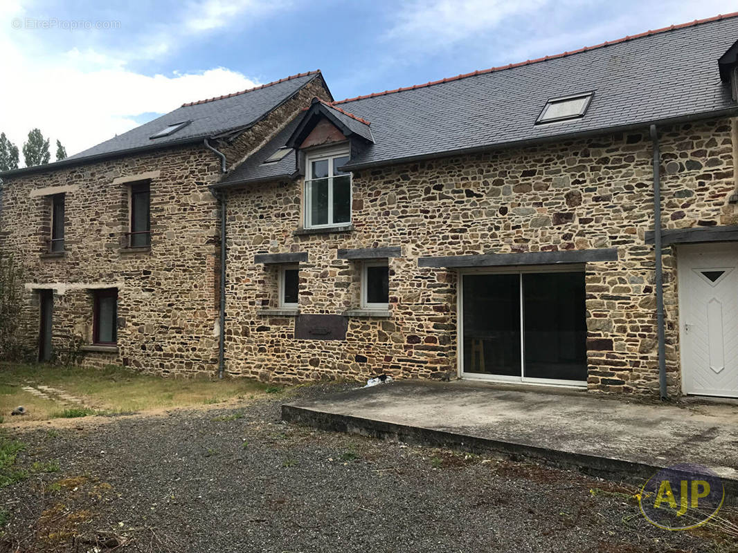 Maison à BAIN-DE-BRETAGNE