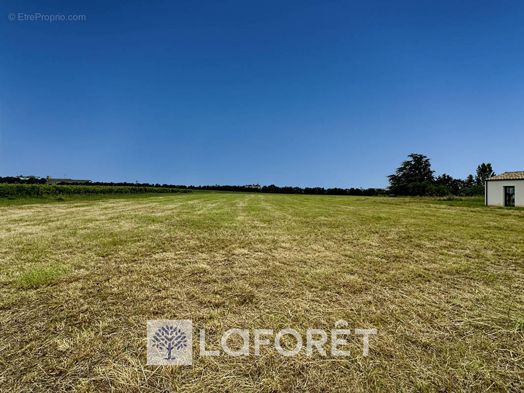 Terrain à GEMOZAC