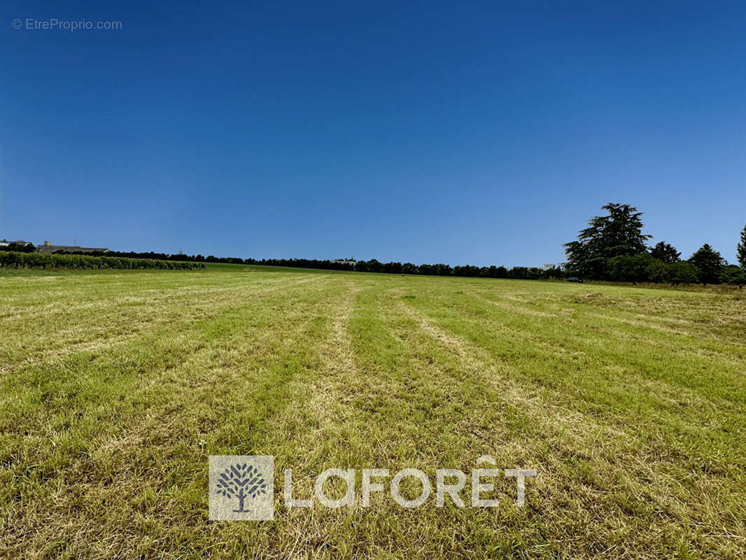 Terrain à GEMOZAC