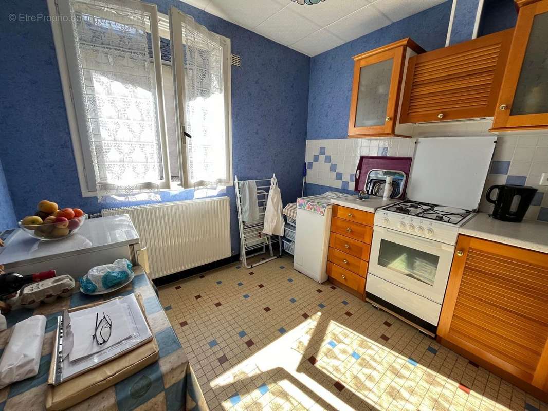 Aptm 2 - Cuisine - Appartement à RIOM-ES-MONTAGNES