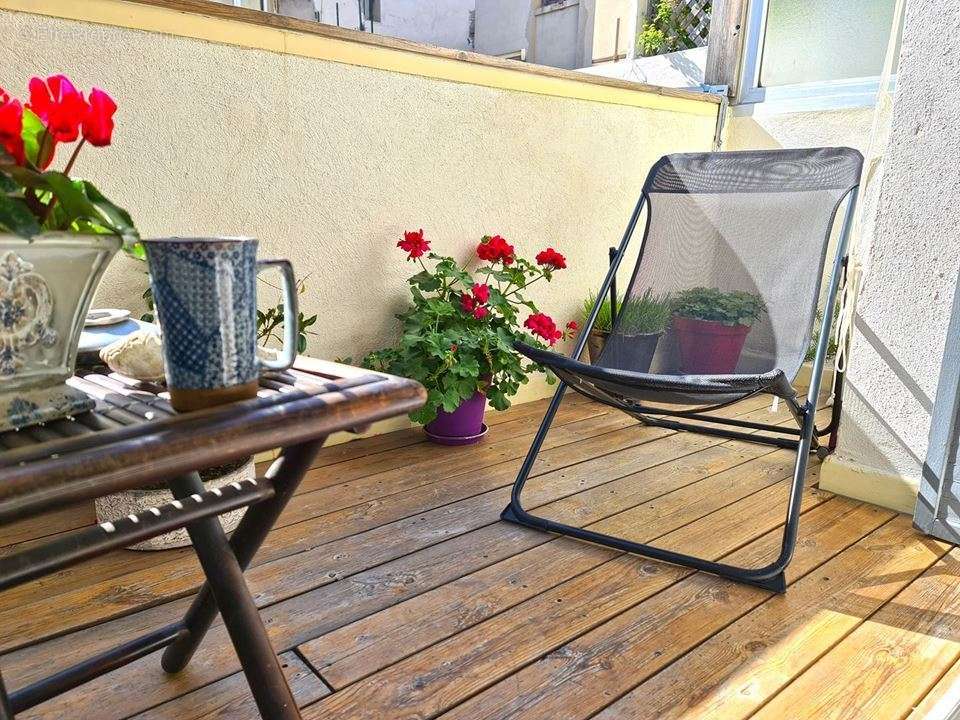 Appartement à MARSEILLE-1E