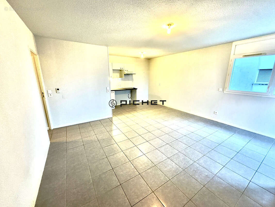 Appartement à BEGLES