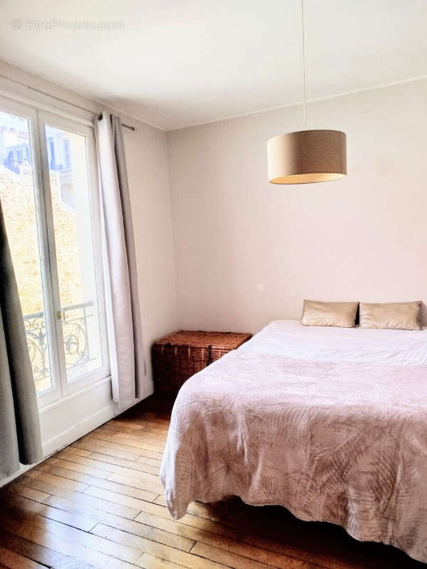 Appartement à LEVALLOIS-PERRET