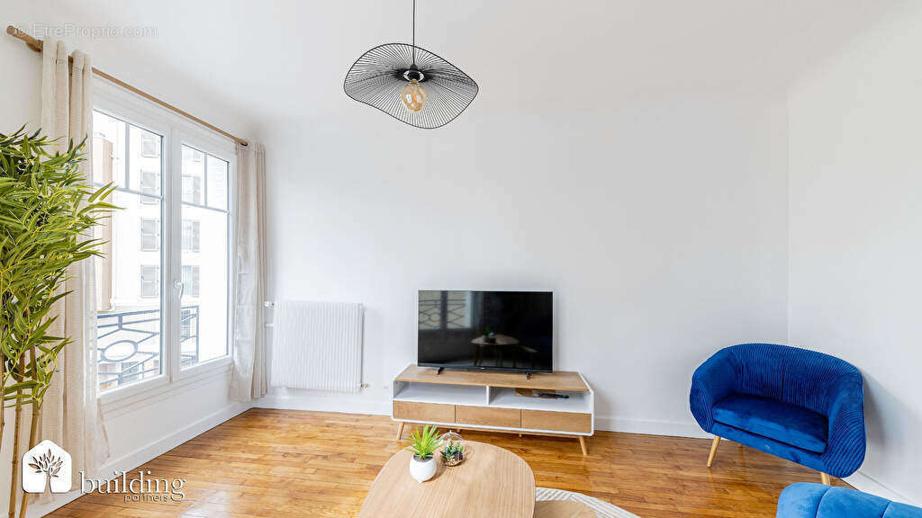 Appartement à COURBEVOIE