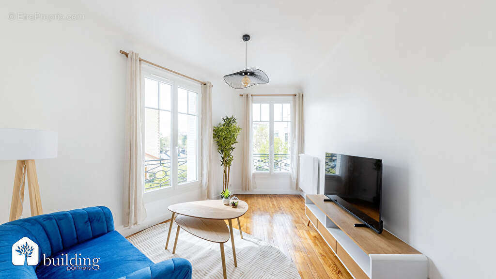 Appartement à COURBEVOIE