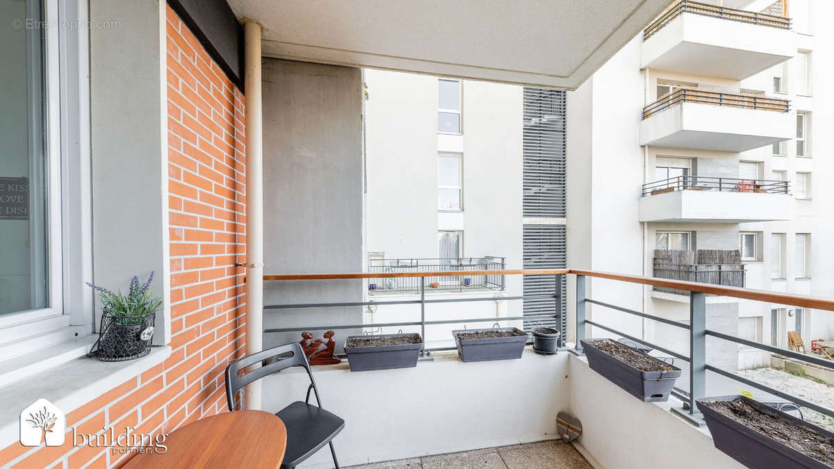 Appartement à COURBEVOIE