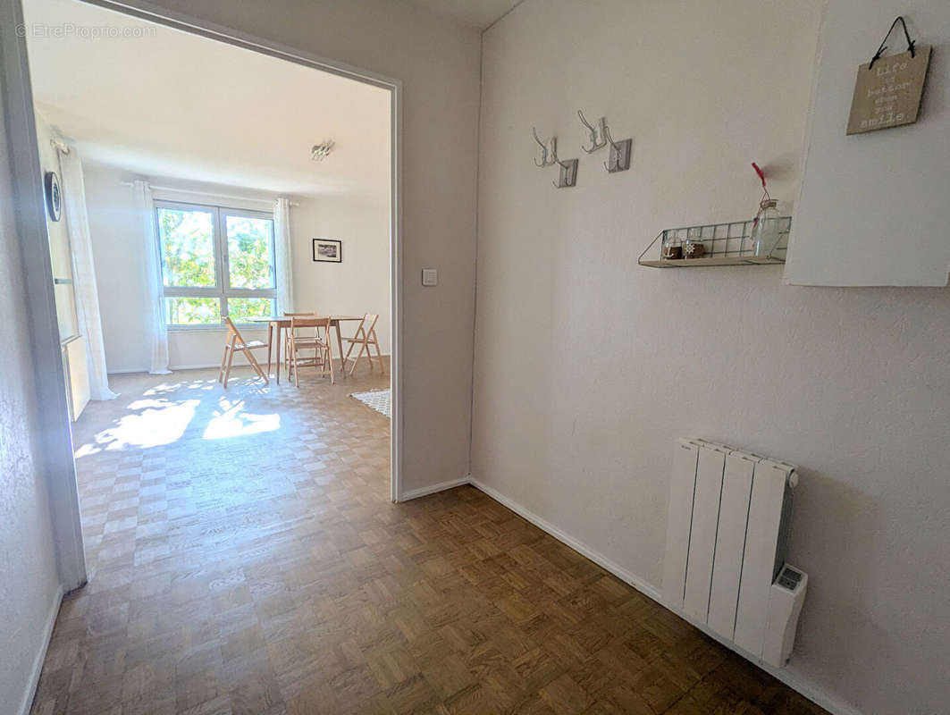 Appartement à MONTIGNY-LE-BRETONNEUX