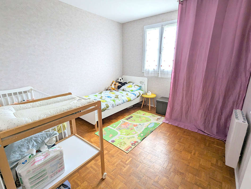 Appartement à MONTIGNY-LE-BRETONNEUX