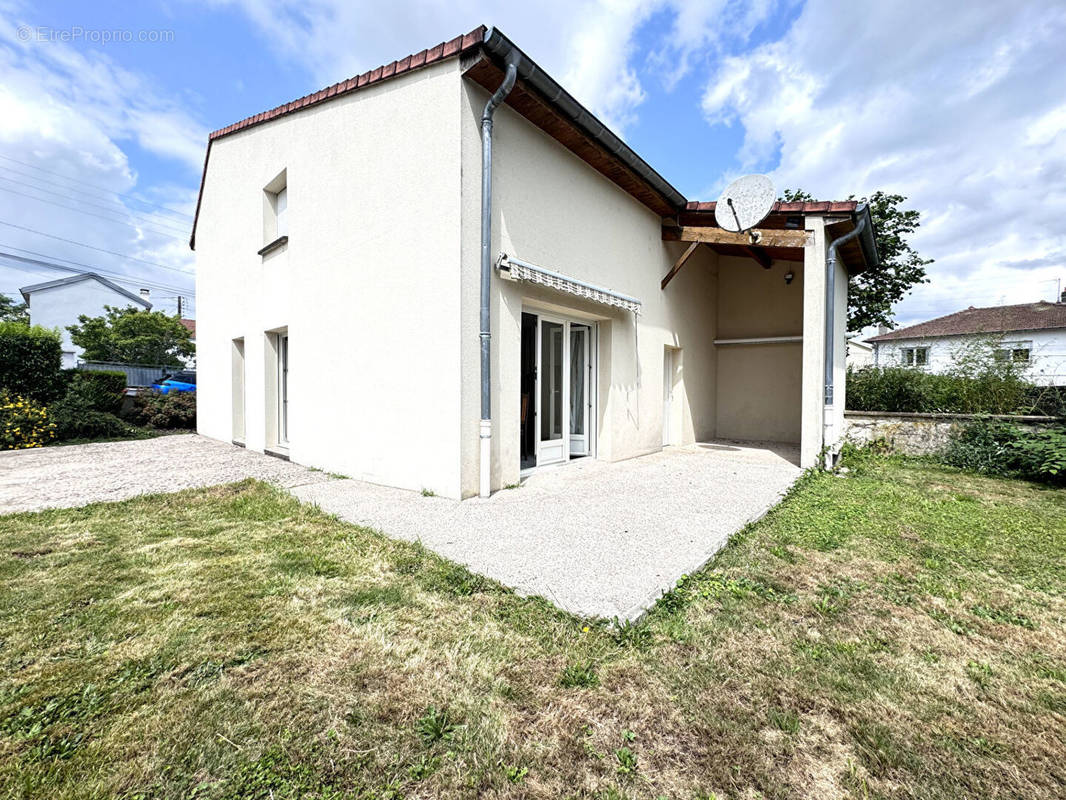 Maison à BLAINVILLE-SUR-L&#039;EAU