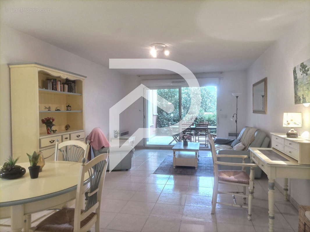 Appartement à FREJUS