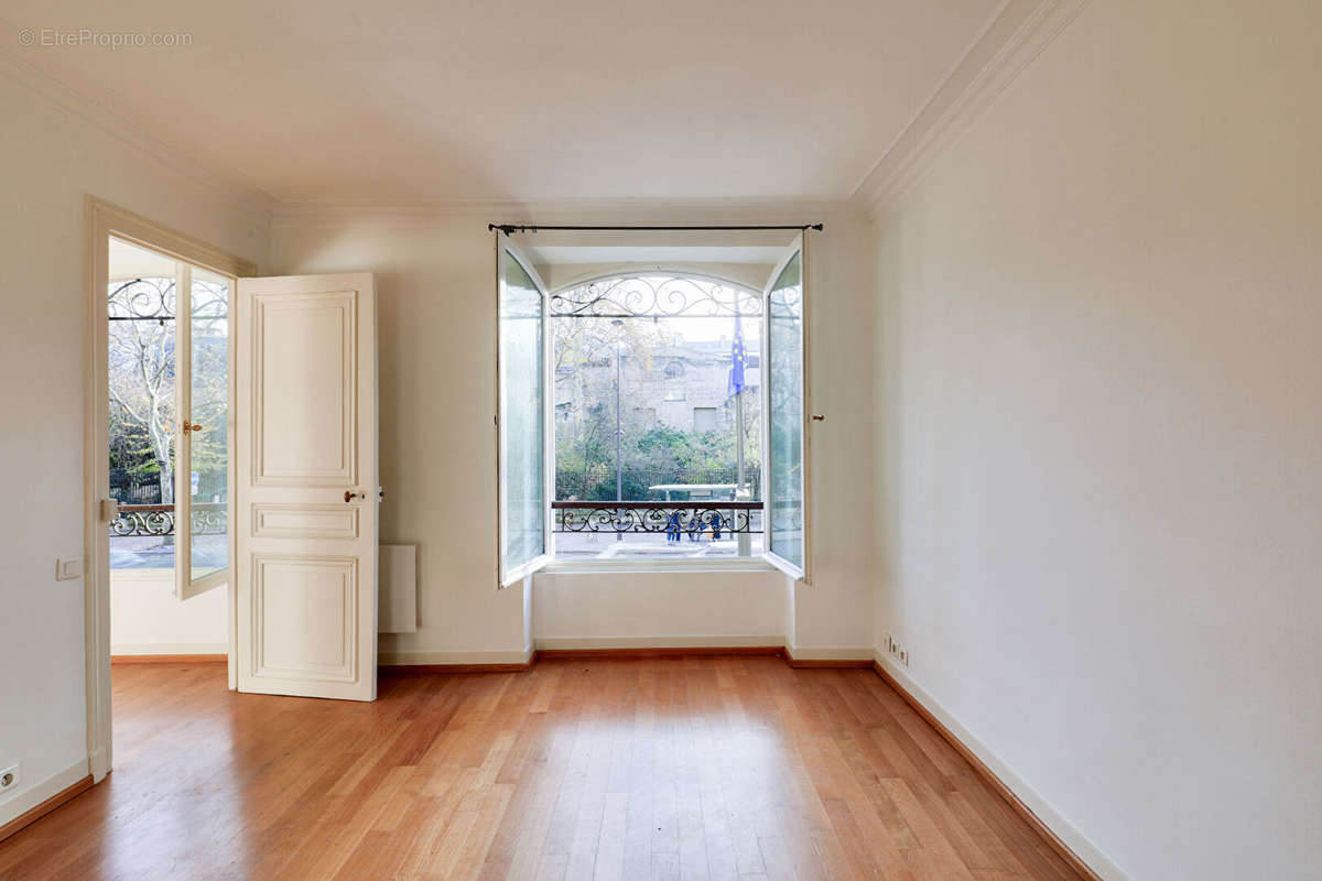 Appartement à PARIS-5E