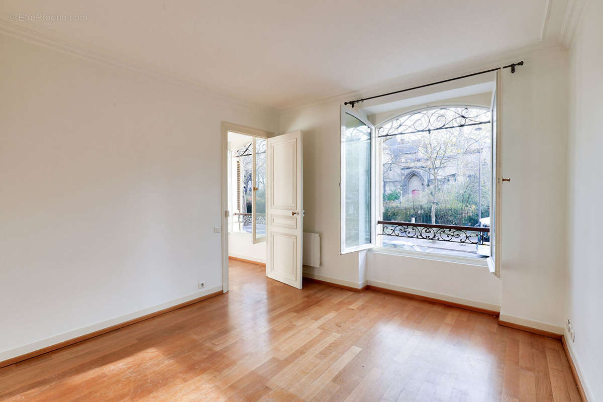 Appartement à PARIS-5E