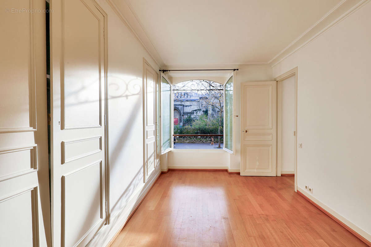 Appartement à PARIS-5E