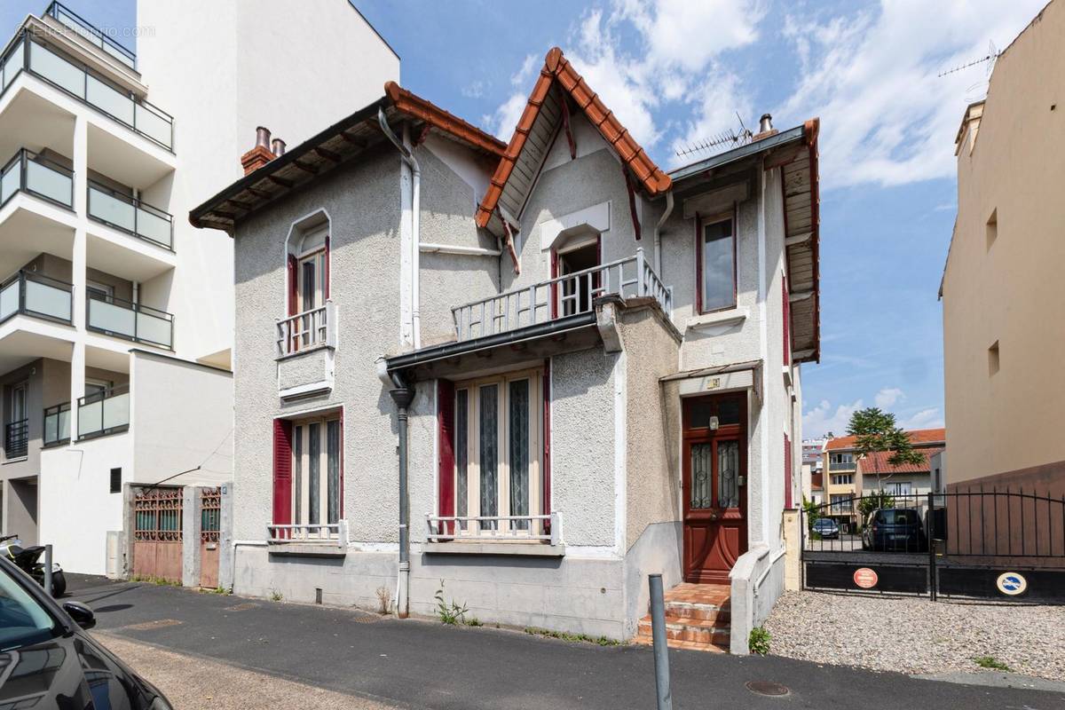 Maison à CLERMONT-FERRAND