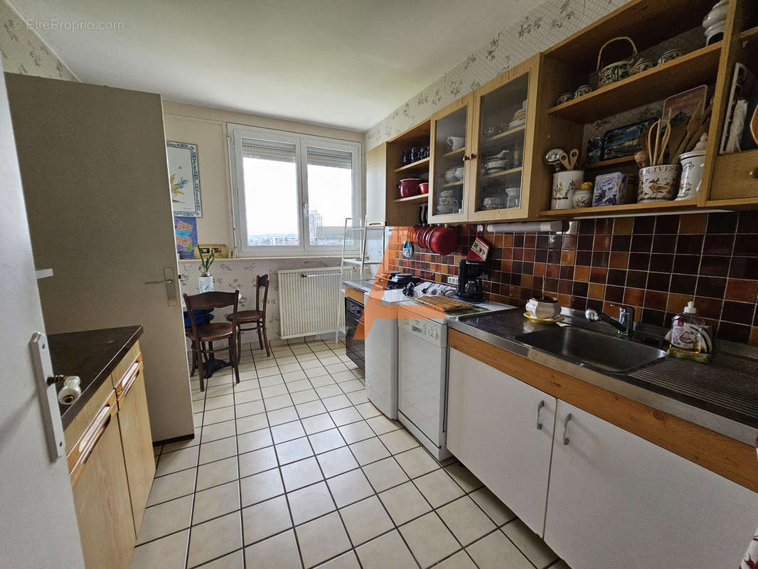 Appartement à SAINT-ETIENNE