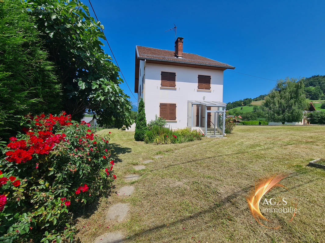 Maison à LA CHAPELLE-BLANCHE