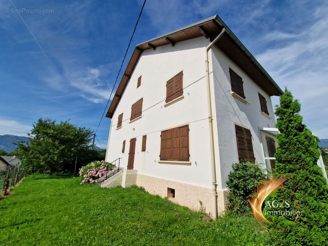 Maison à LA CHAPELLE-BLANCHE