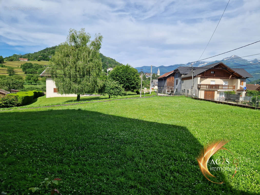 Maison à LA CHAPELLE-BLANCHE