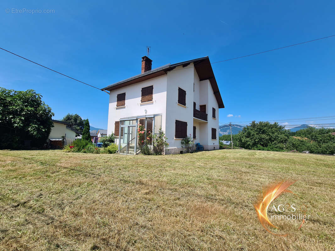 Maison à LA CHAPELLE-BLANCHE