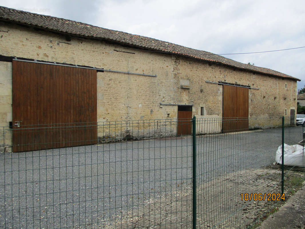 Maison à CEAUX-EN-COUHE